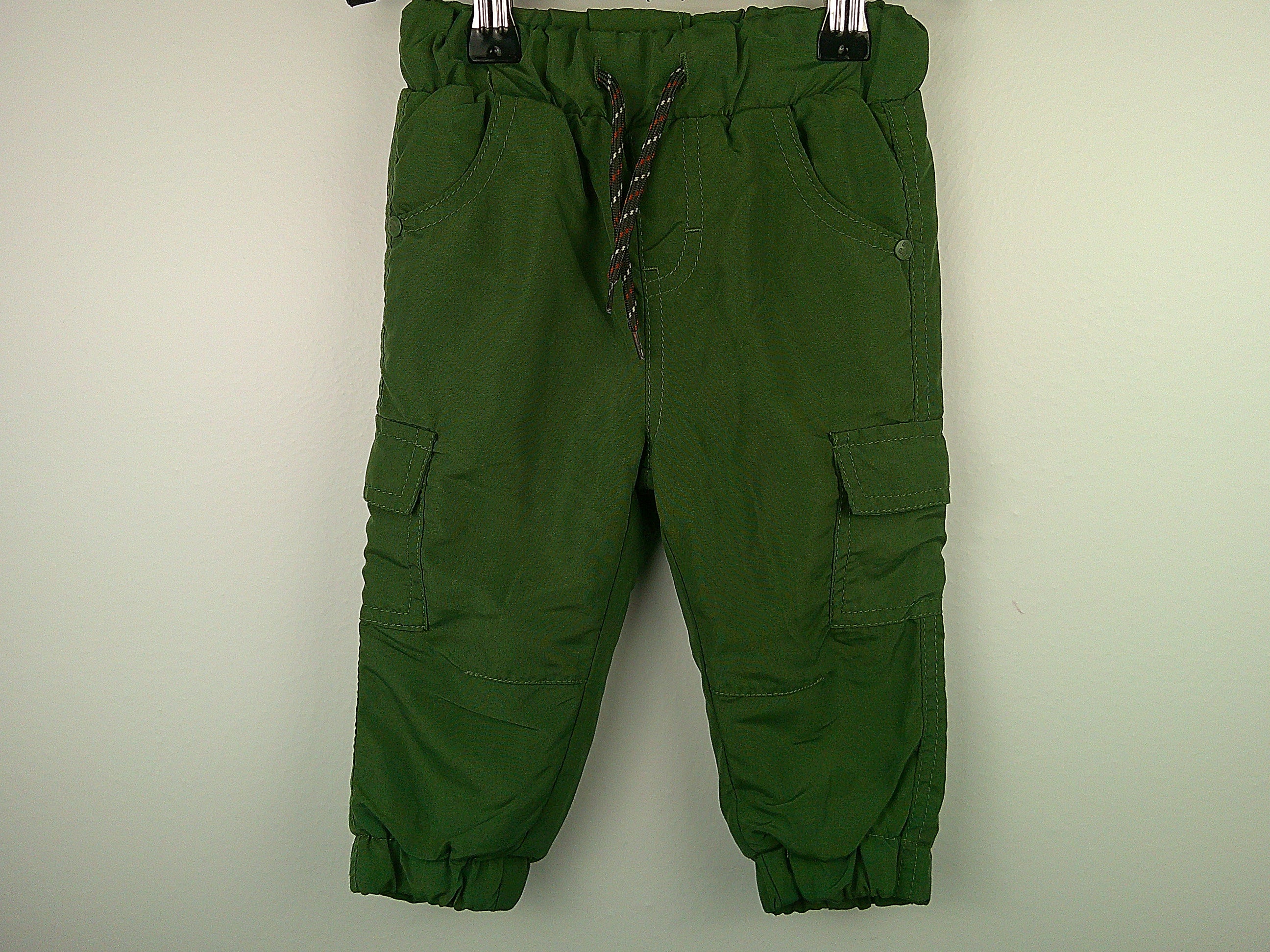Gefütterte Stoffhose